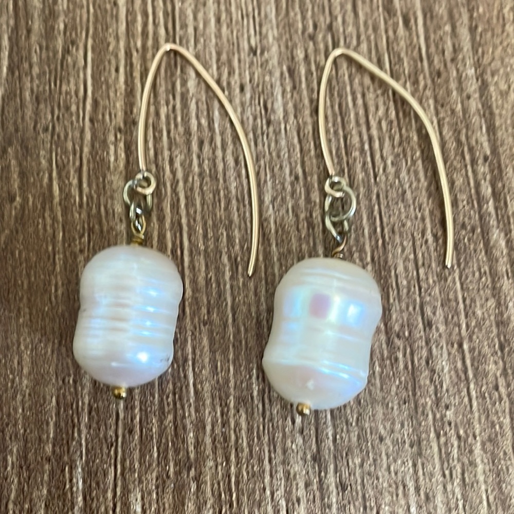 Luvleigh designs - freshwater Pearl earring